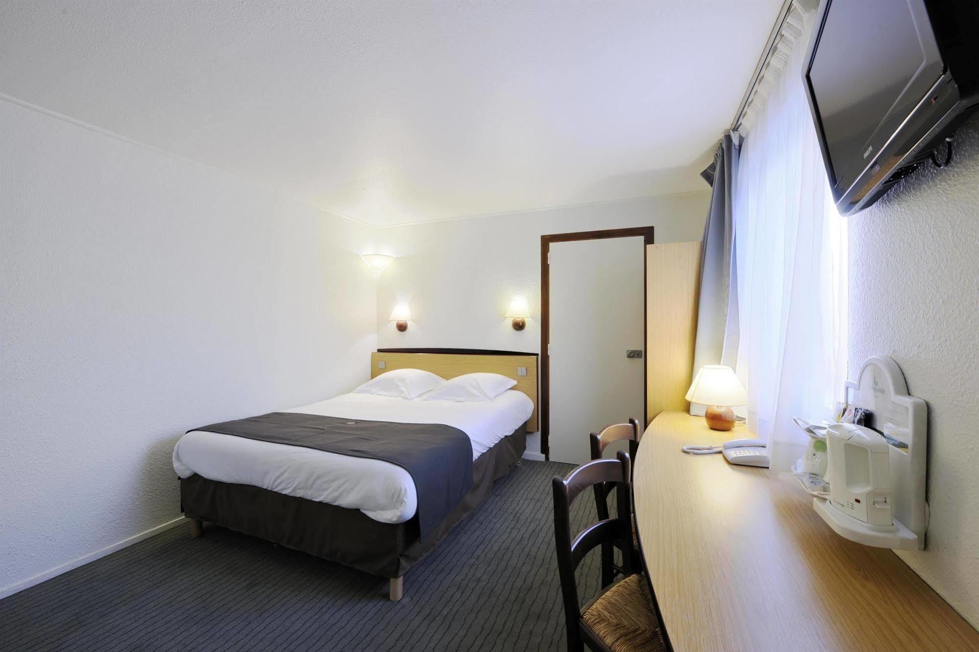 Hotel Ibis Styles Paris Saint Denis Pleyel Exterior foto